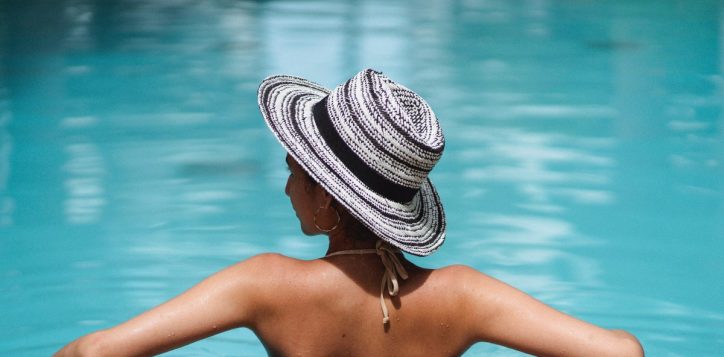lady-with-hat-at-pool-2-2