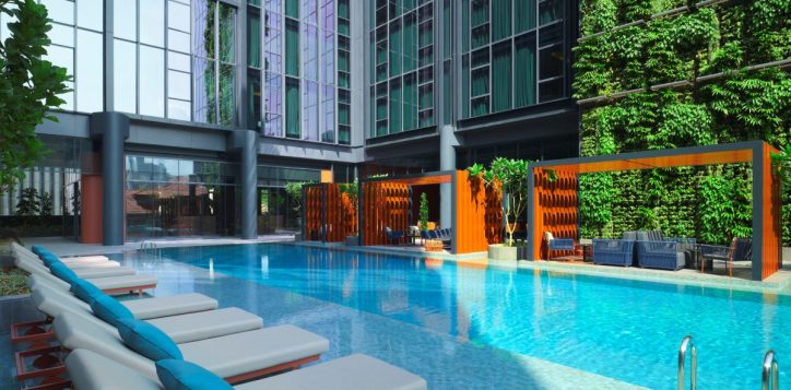 pullman-singapore-hill-street_swimming-pool-deck-2_lr-2