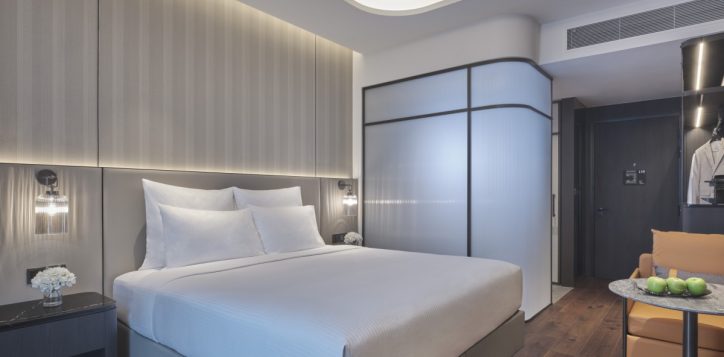 pullman-singapore-hill-street_deluxe-room-3-2