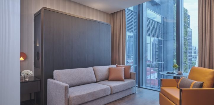 pullman-singapore-hill-street_deluxe-room-murphy-bed-close-3-2