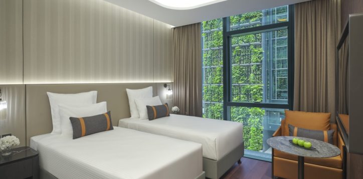 pullman-singapore-hill-street_twin-room-2