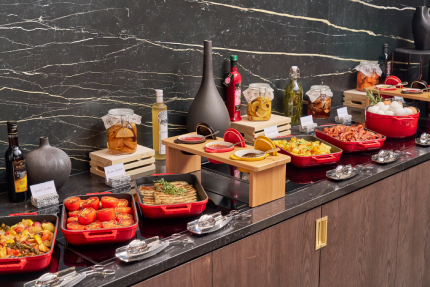 pullman-singapore-hill-street_breakfast-spread_hot-items_430-2